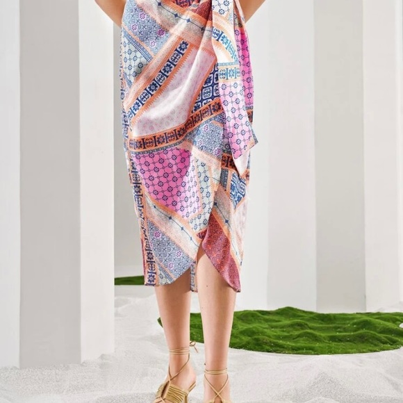 Beautiful silky wrap skirt - Picture 3 of 4